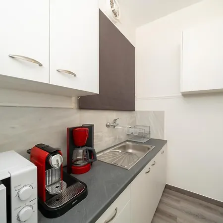 公寓 Sunlit Urban Oasis In Vibrant Palaio Faliro *